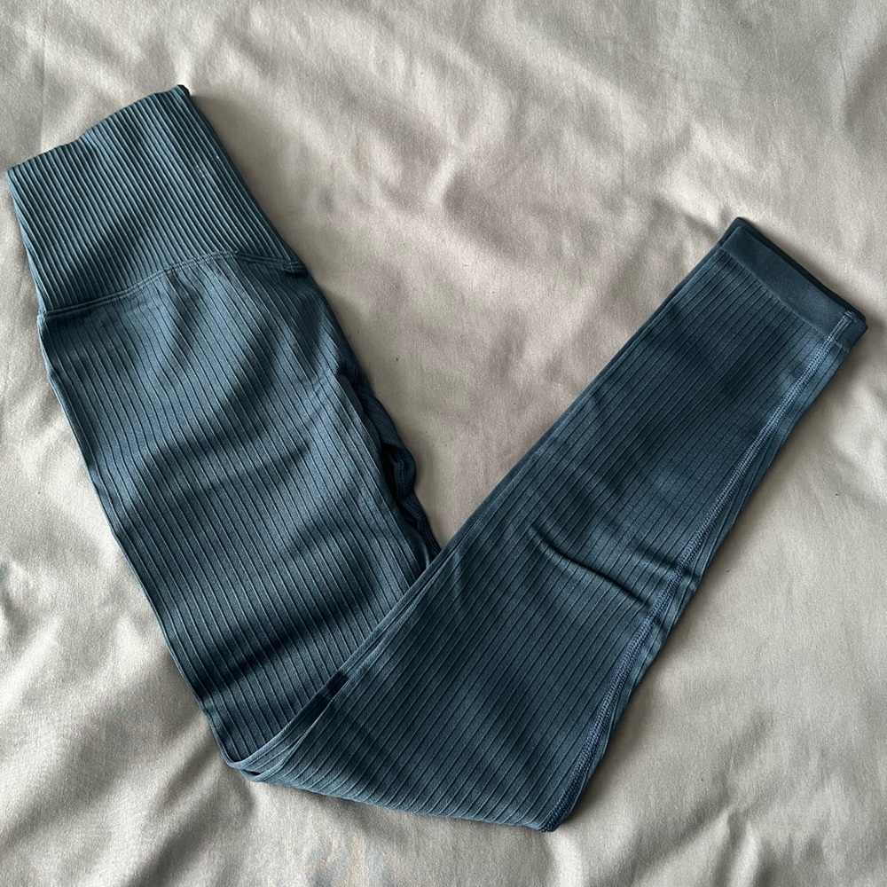 ETHOS ribbed leggings